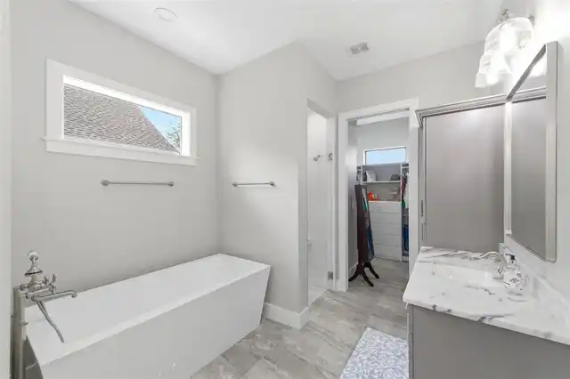 Listing Photo 44