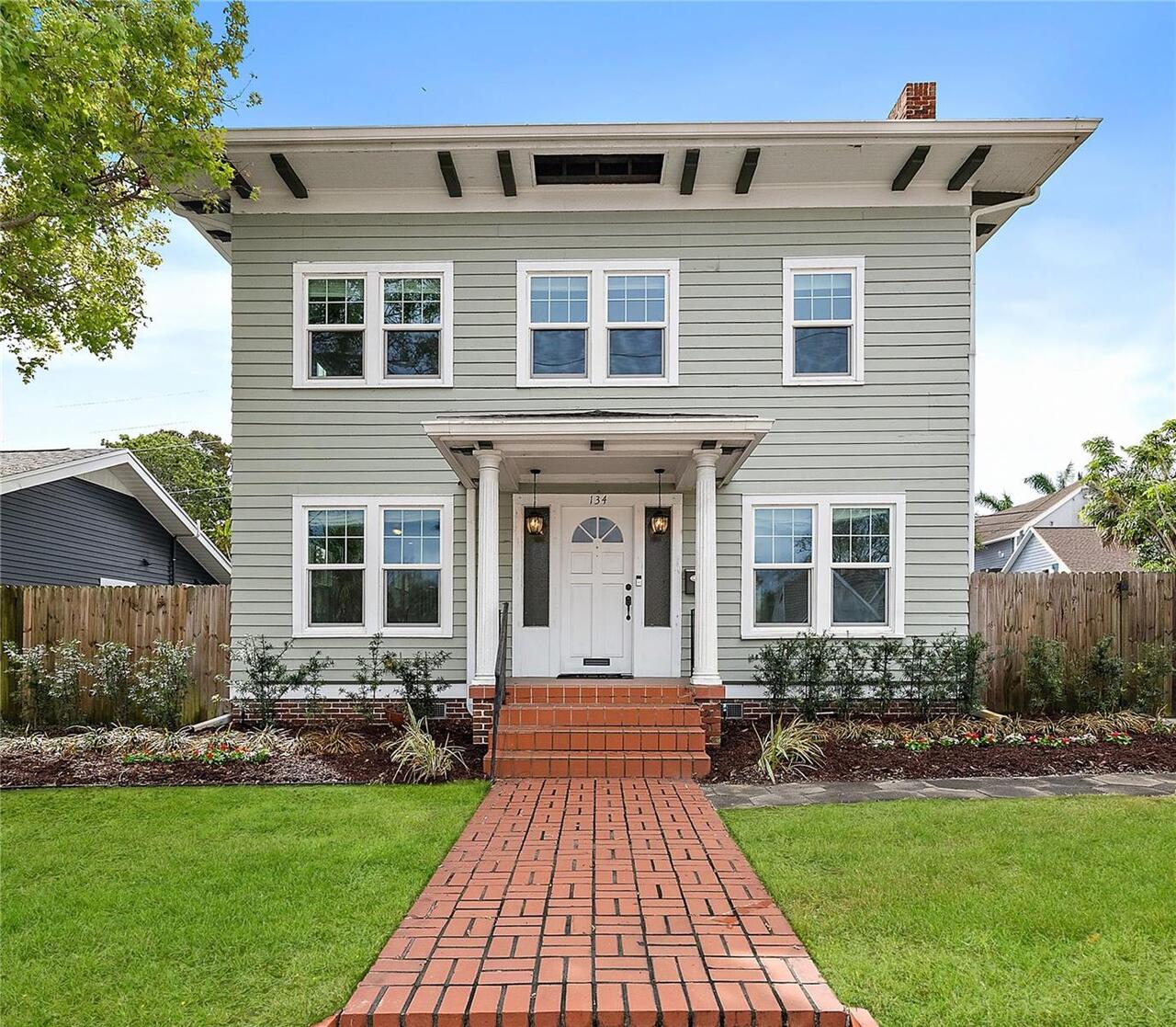 St Petersburg Real Estate