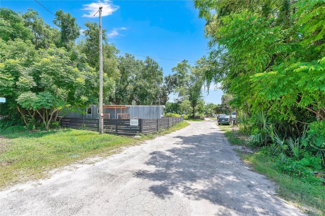 Listing Photo 12