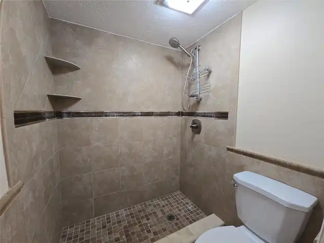 Listing Photo 20