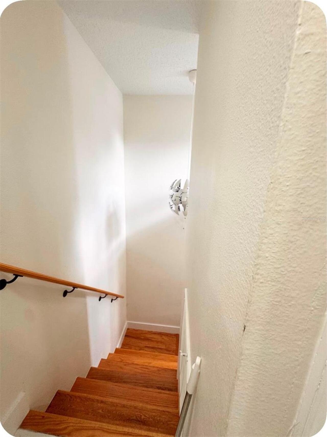 Listing Photo 12
