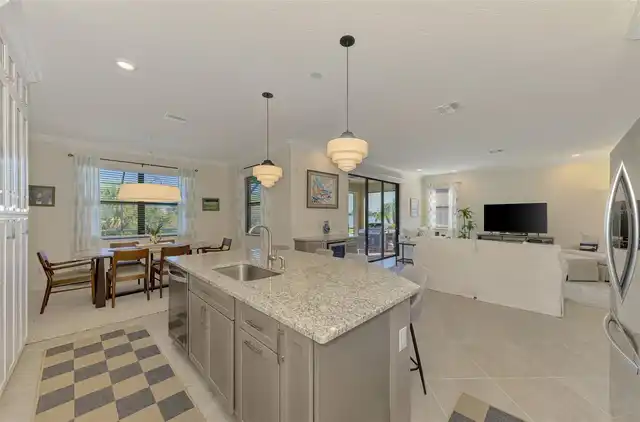 Listing Photo 28