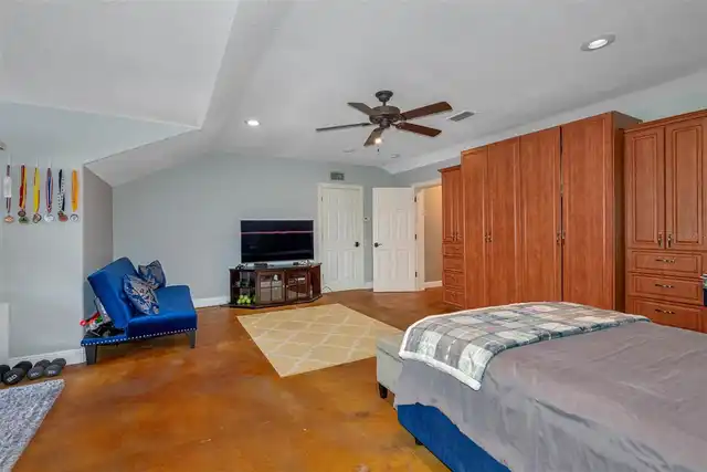 Listing Photo 47