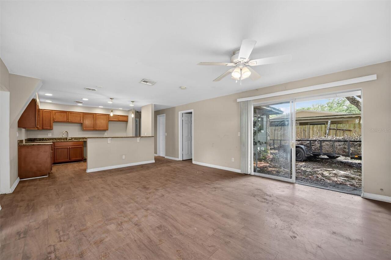 Listing Photo 8