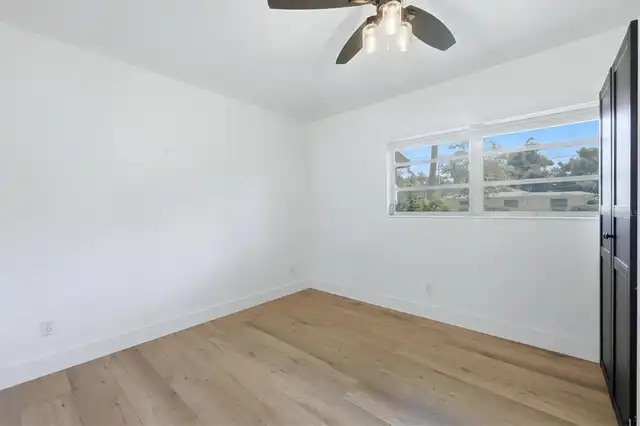 Listing Photo 14
