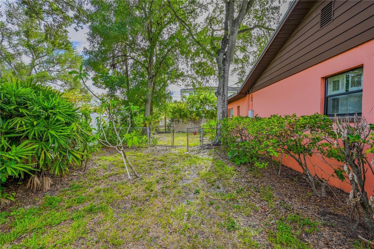 Listing Photo 9
