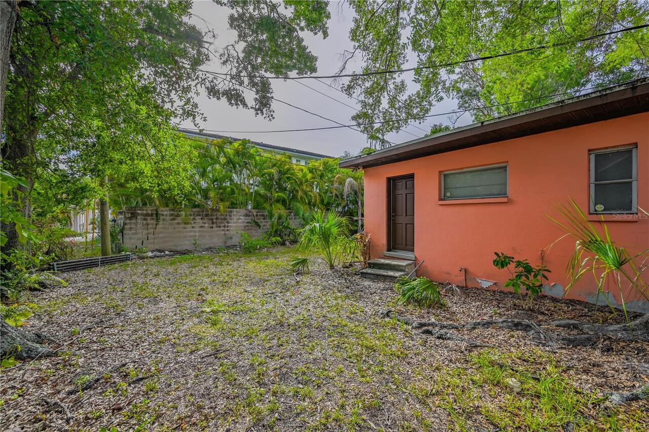 Listing Photo 10