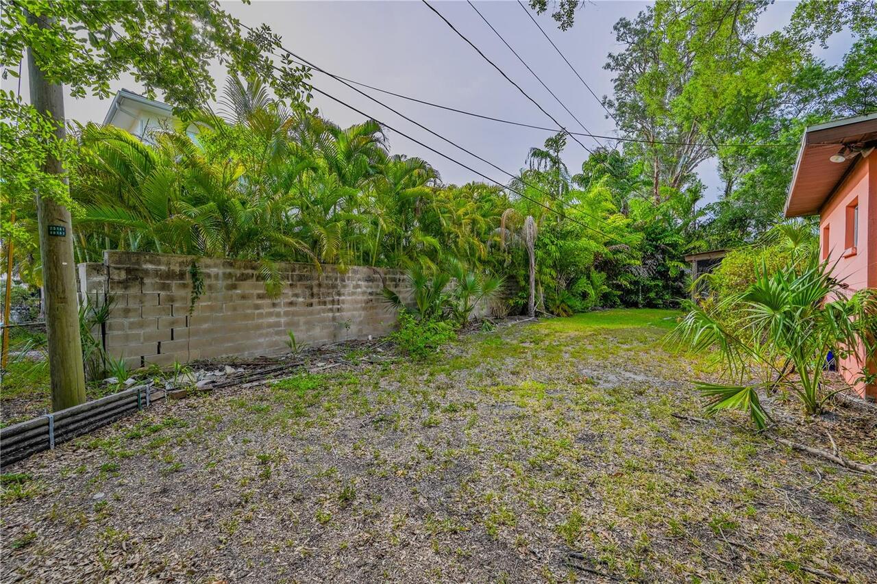 Listing Photo 11