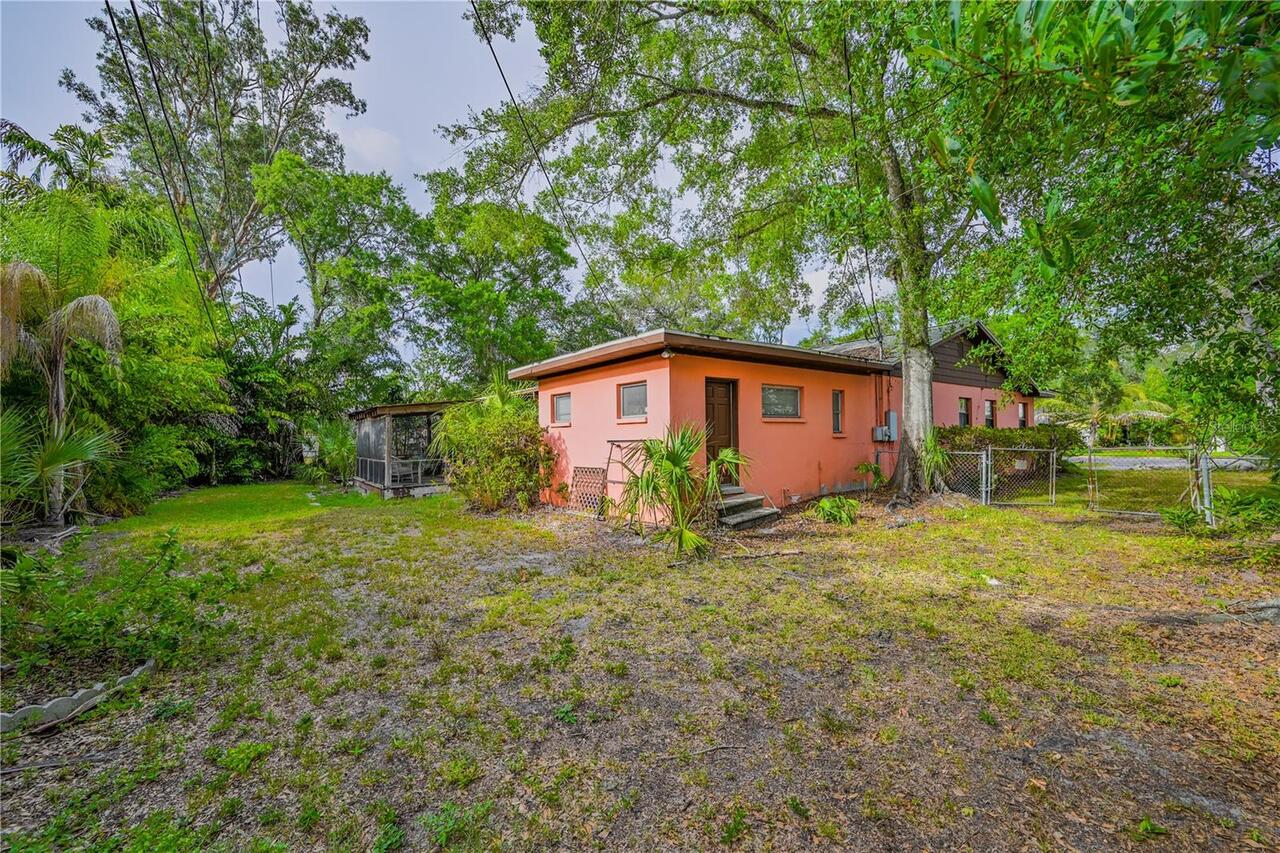 Listing Photo 12