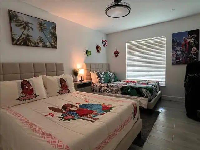 Listing Photo 9