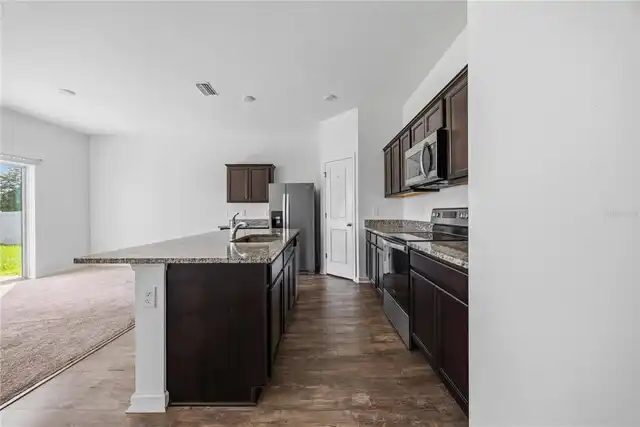Listing Photo 7