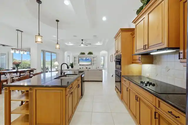 Listing Photo 19