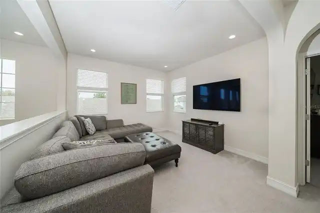 Listing Photo 32
