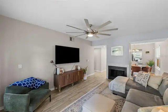 Listing Photo 14