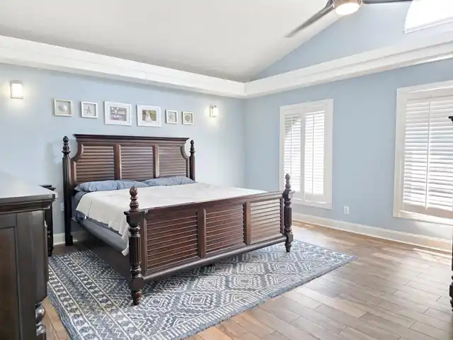 Listing Photo 18
