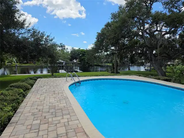 Listing Photo 25