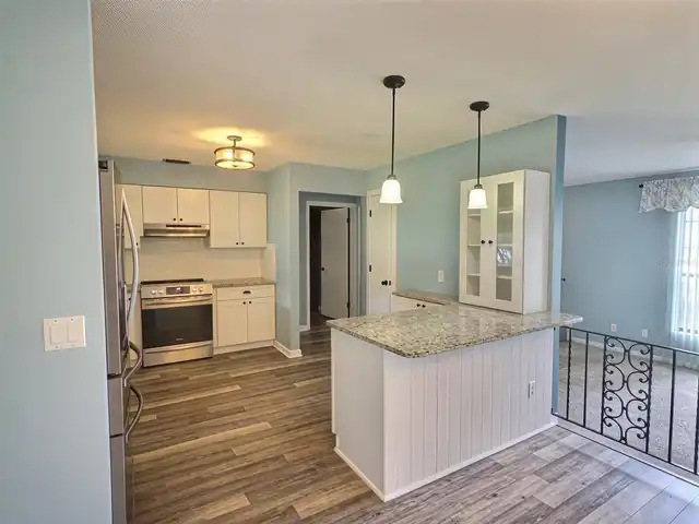 Listing Photo 19