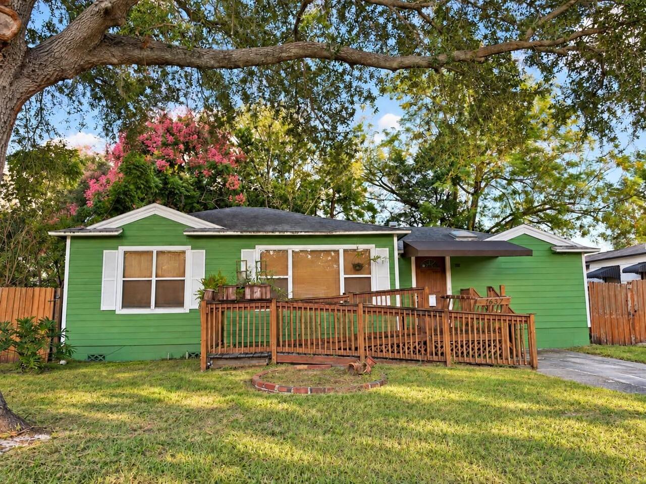 Listing Photo 1