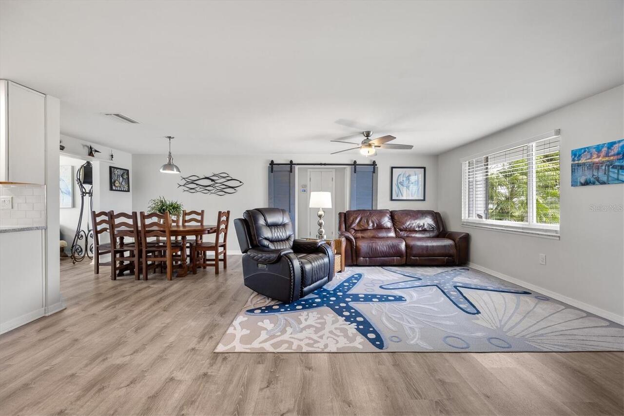 Listing Photo 10