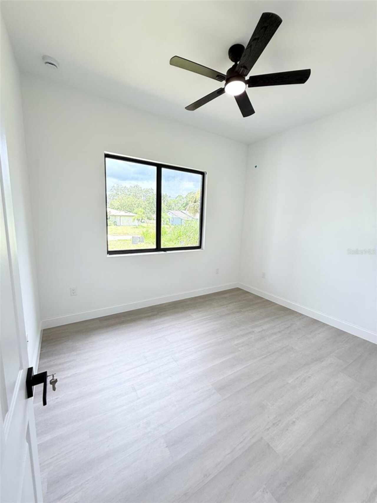 Listing Photo 26