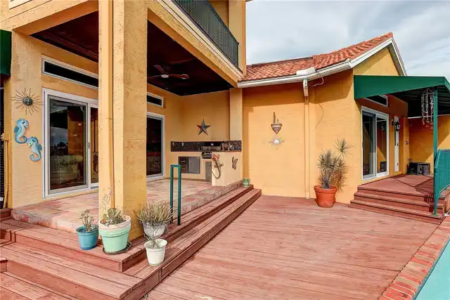 Listing Photo 22