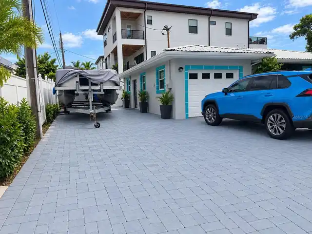 Listing Photo 9