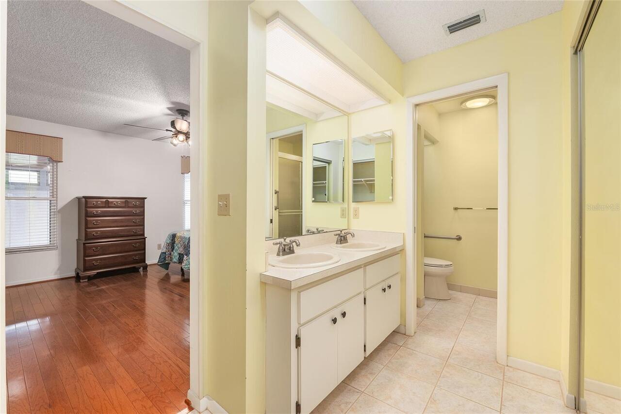 Listing Photo 33