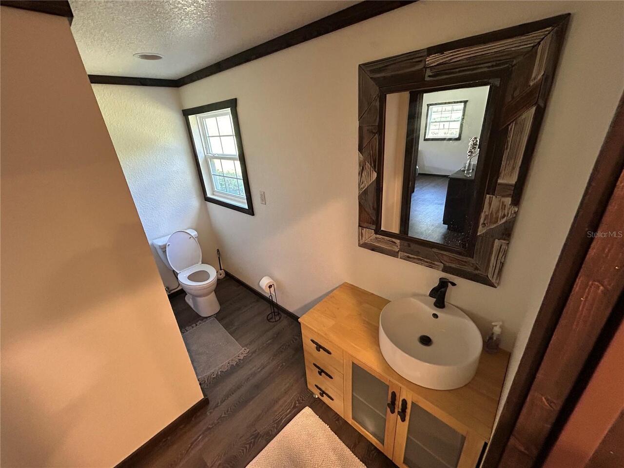 Listing Photo 8