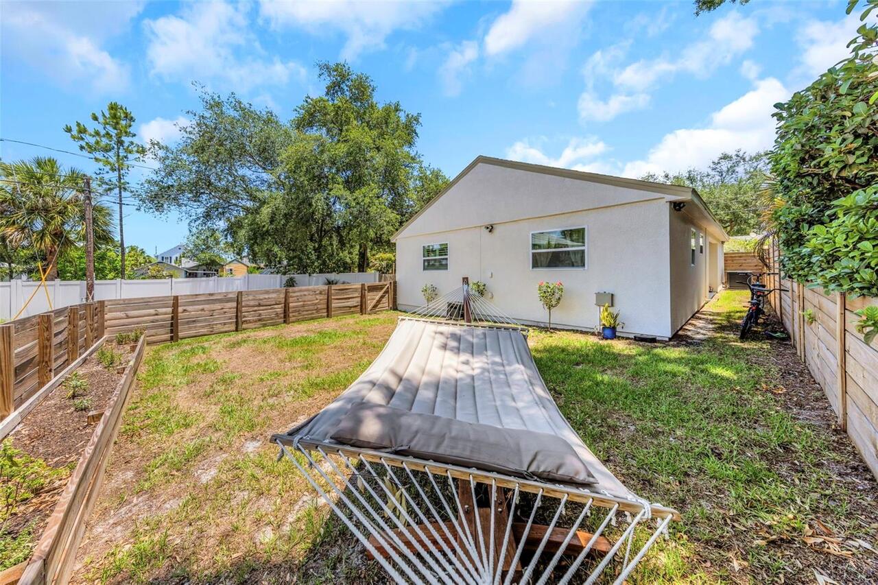 Listing Photo 37