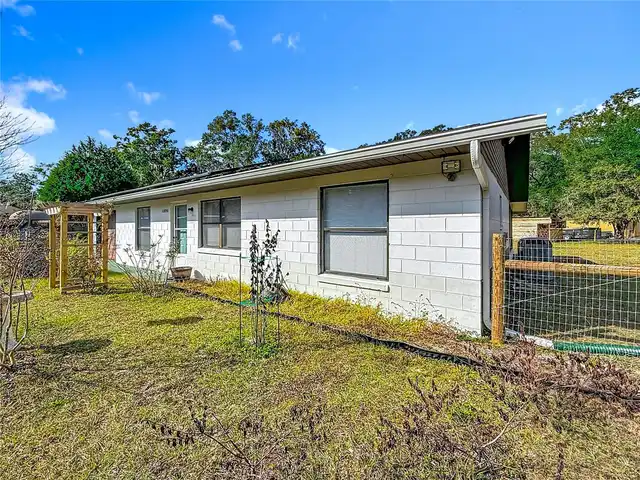 Listing Photo 6