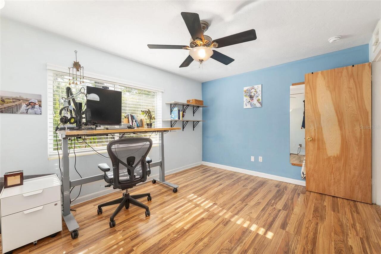 Listing Photo 17