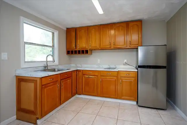 Listing Photo 14