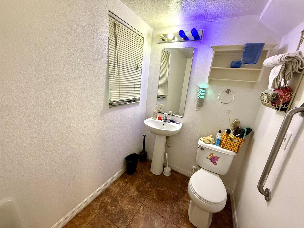 Listing Photo 17