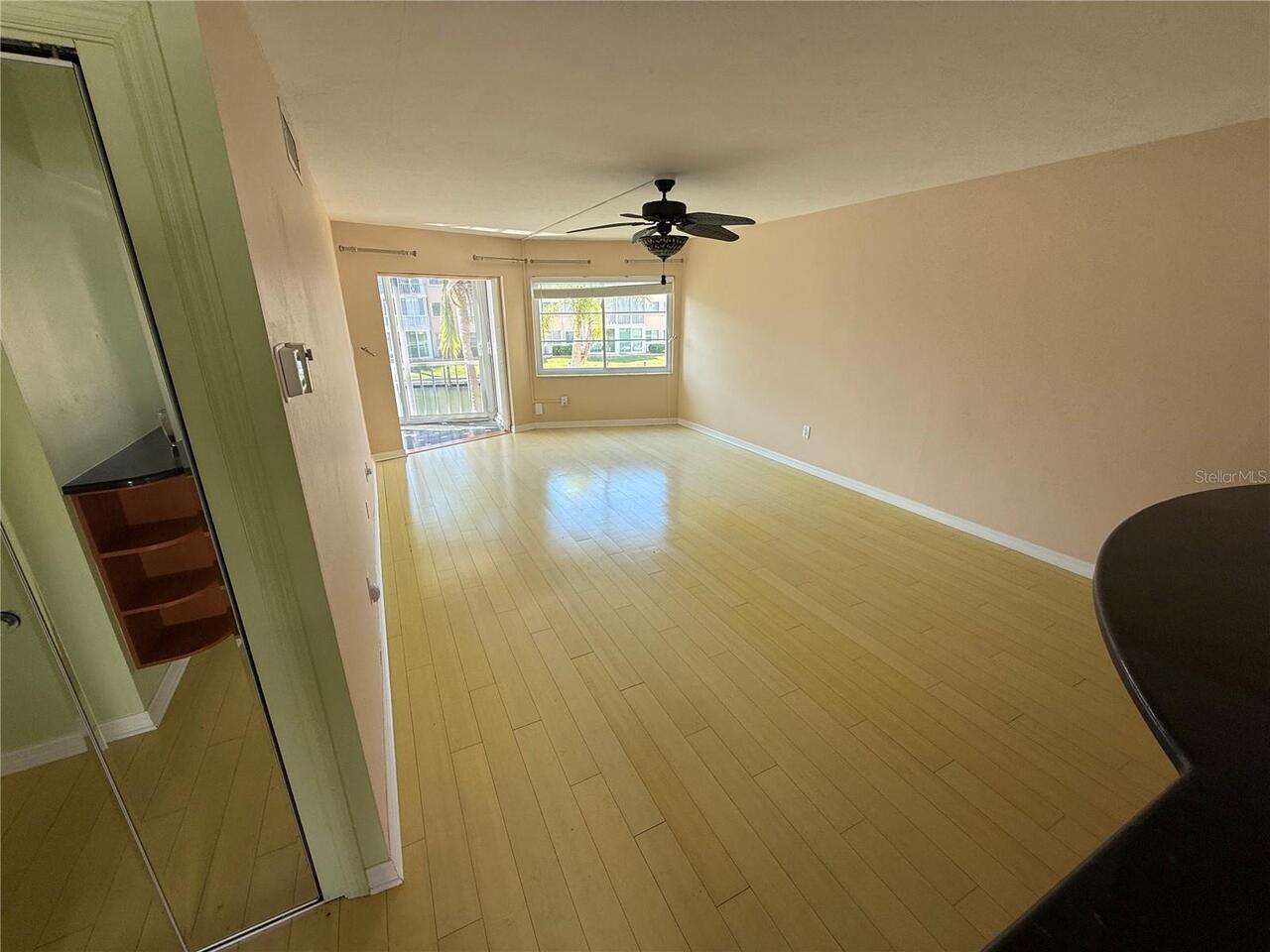 Listing Photo 10