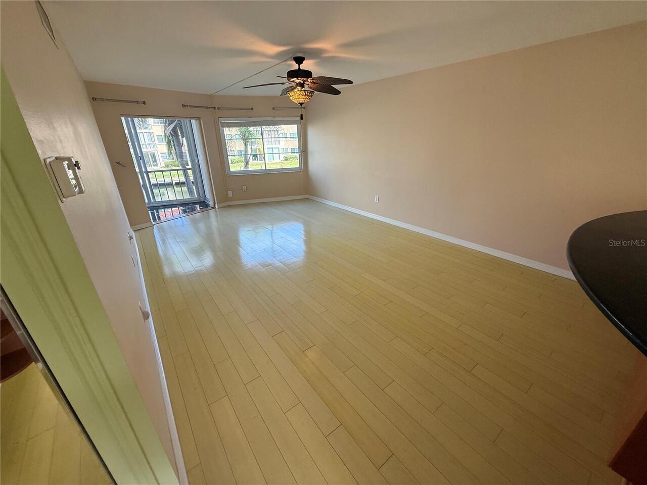 Listing Photo 8