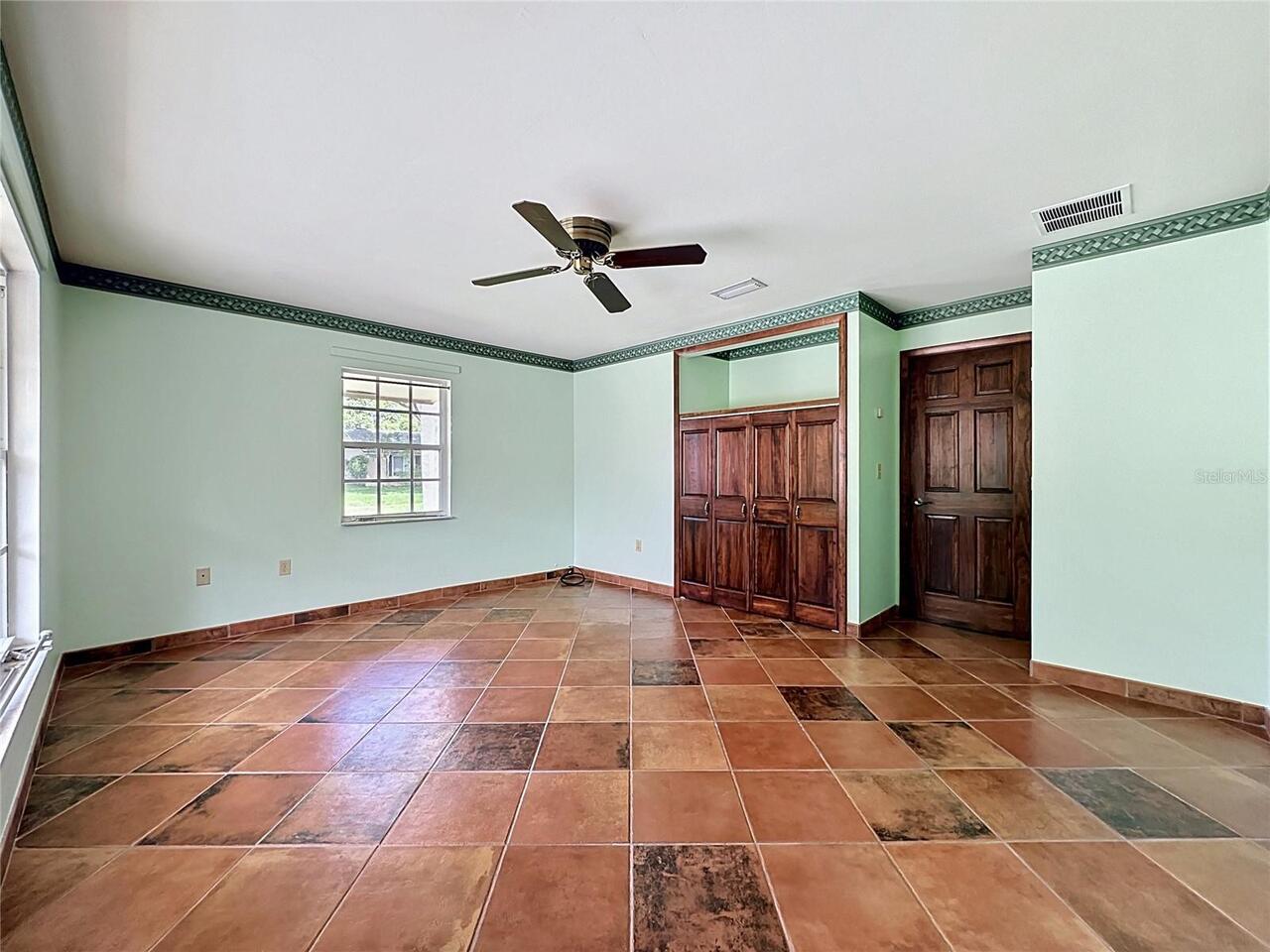 Listing Photo 43