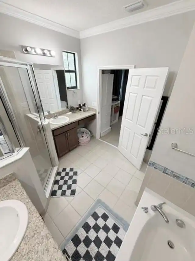 Listing Photo 7