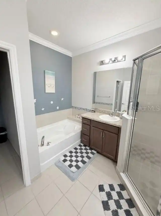 Listing Photo 9