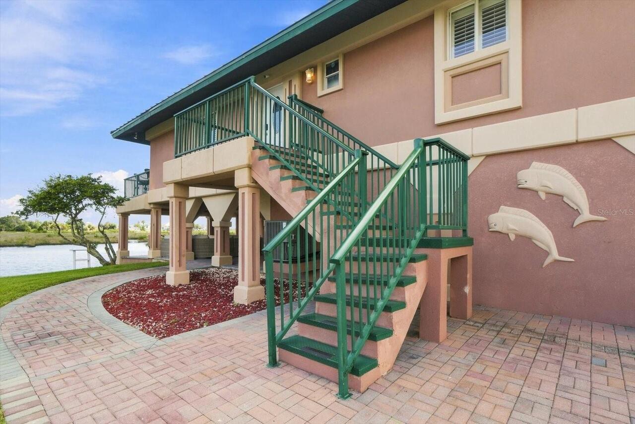 Listing Photo 9