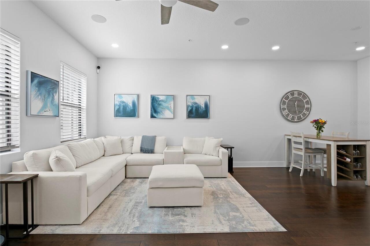 Listing Photo 9