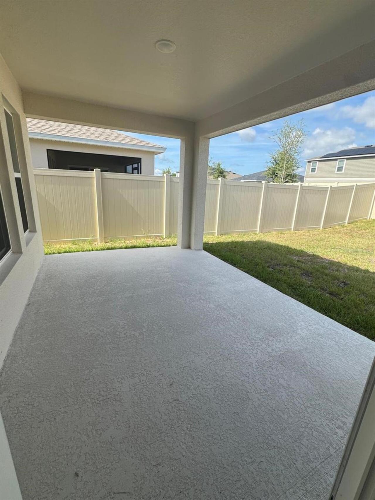 Listing Photo 16