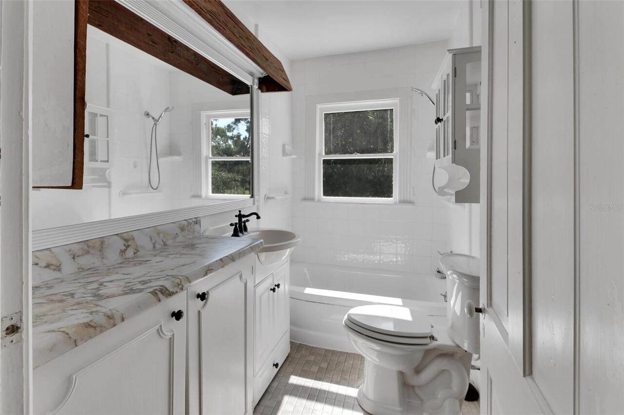 Listing Photo 18