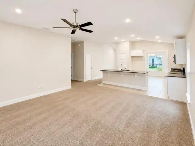 Listing Photo 6
