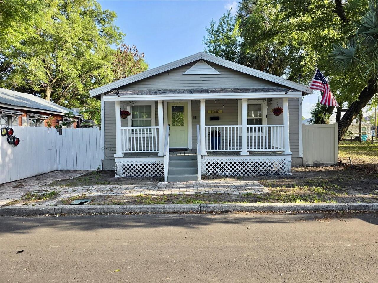 Listing Photo 4