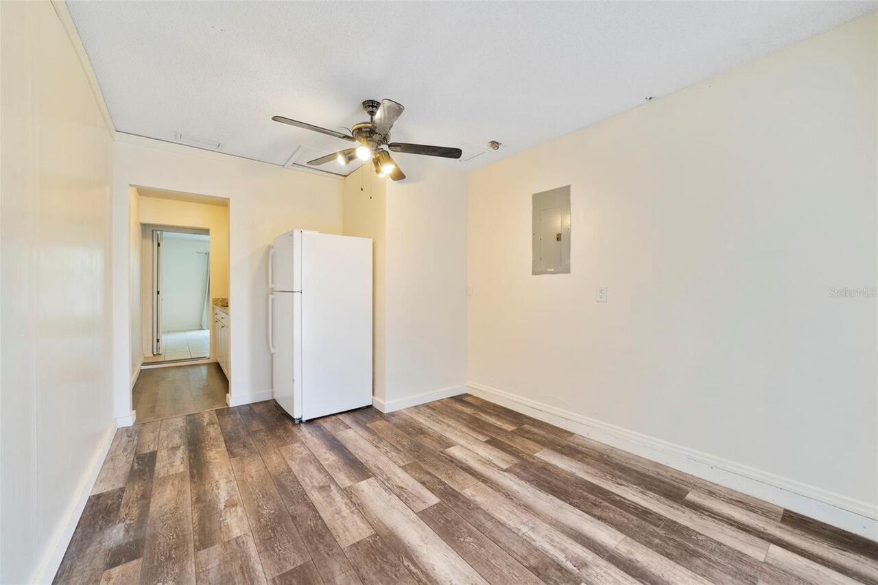 Listing Photo 15