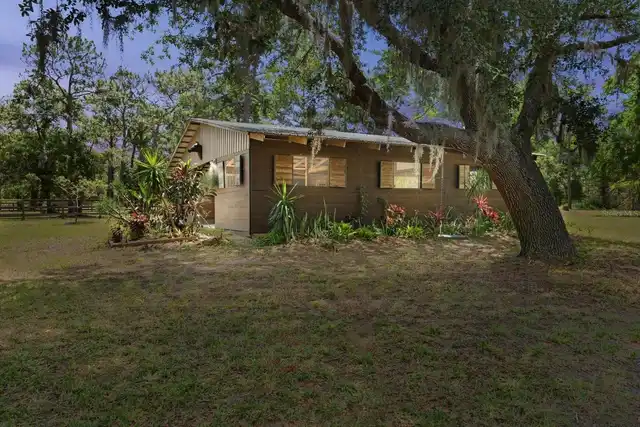 Listing Photo 44