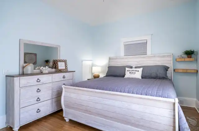 Listing Photo 7
