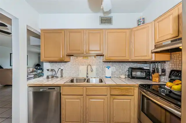 Listing Photo 17
