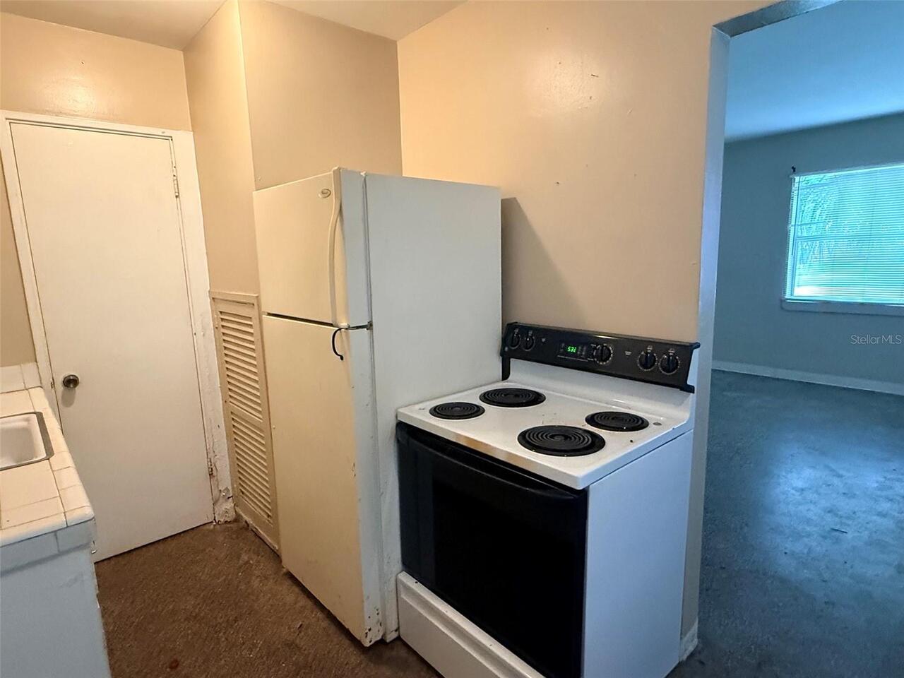 Listing Photo 9