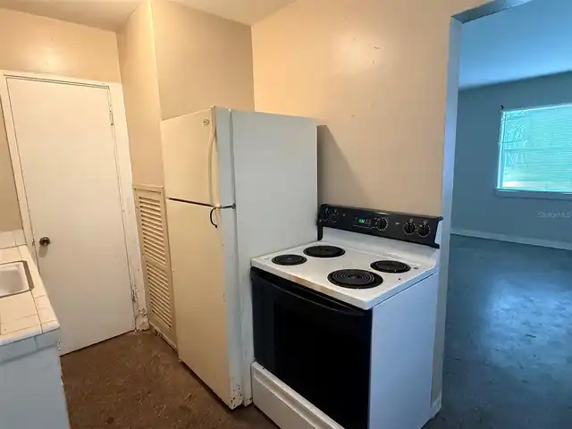 Listing Photo 9